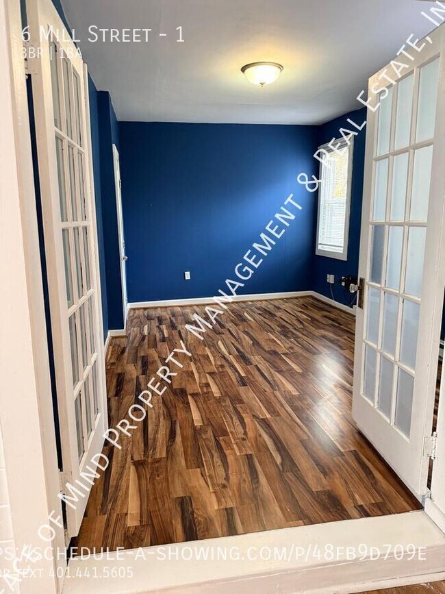 Building Photo - 6 Mill St