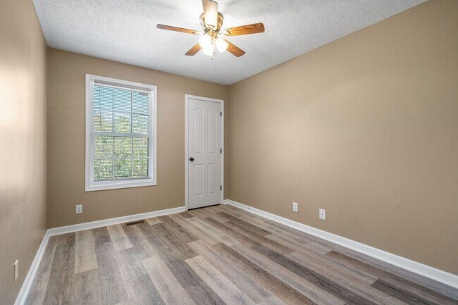Building Photo - 309 Rowand Ct