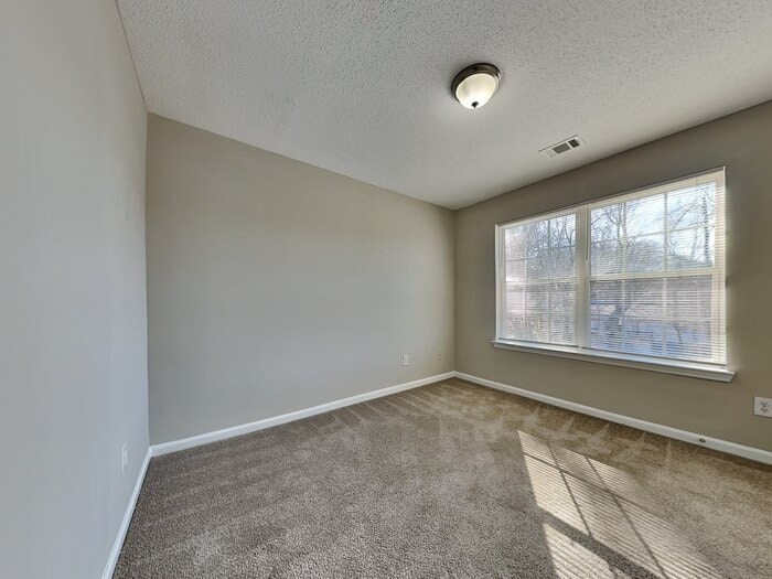 Building Photo - 1230 Brookstone Rd