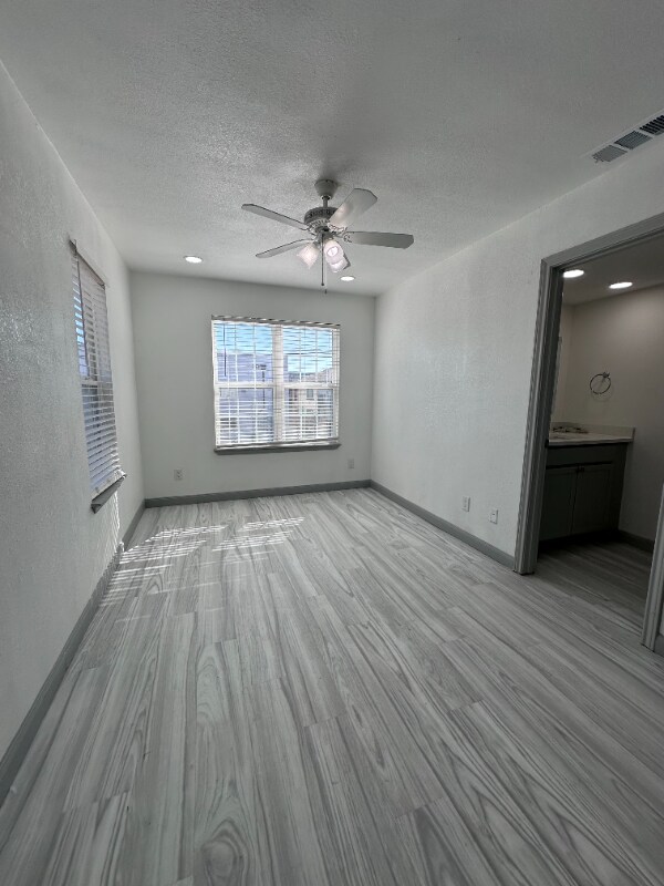 Building Photo - 4624 San Jacinto St