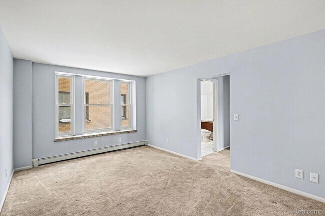 Building Photo - 120 Seward Ave