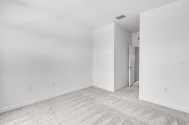 Building Photo - 15172 Sunny Day Dr