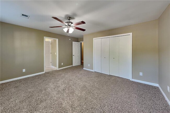 Building Photo - 2105 Cornerstone Ln S W