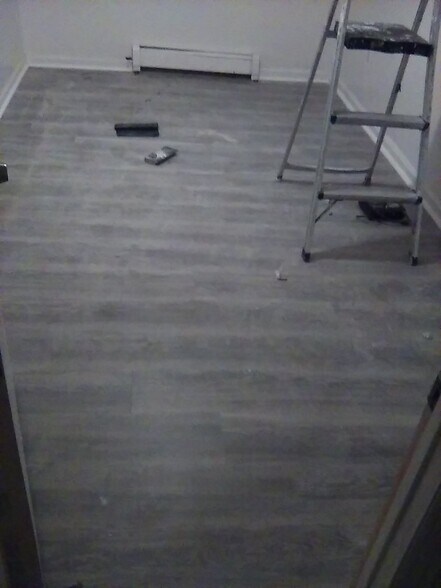 Building Photo - 132 Heald St