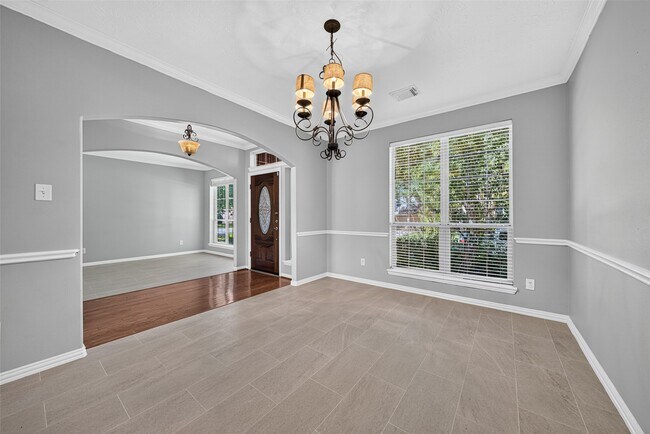 Building Photo - 8519 Babbling Brook Ct