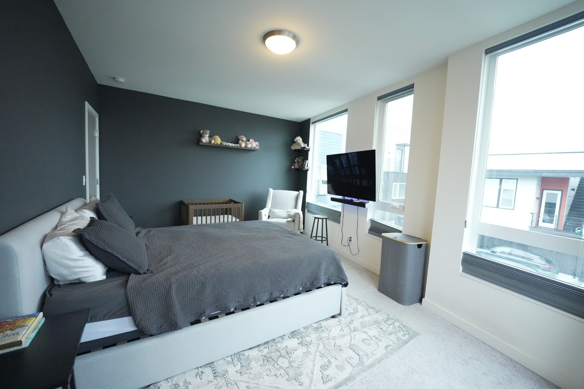 Building Photo - 2064 SW Charlestown St