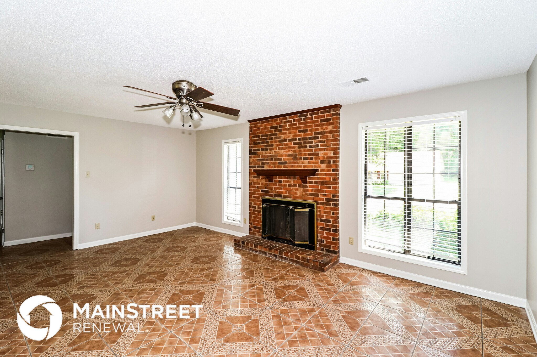 Building Photo - 4475 Window Dr