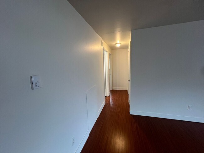 Building Photo - 3100 NE 16th St