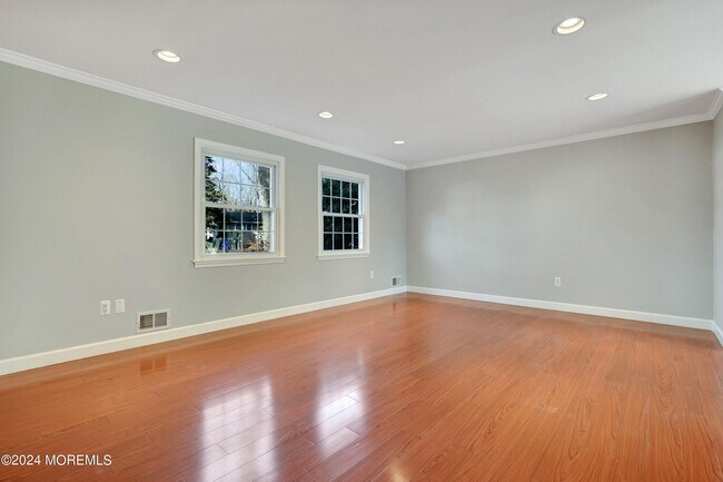 Building Photo - 22 Brookside Ct