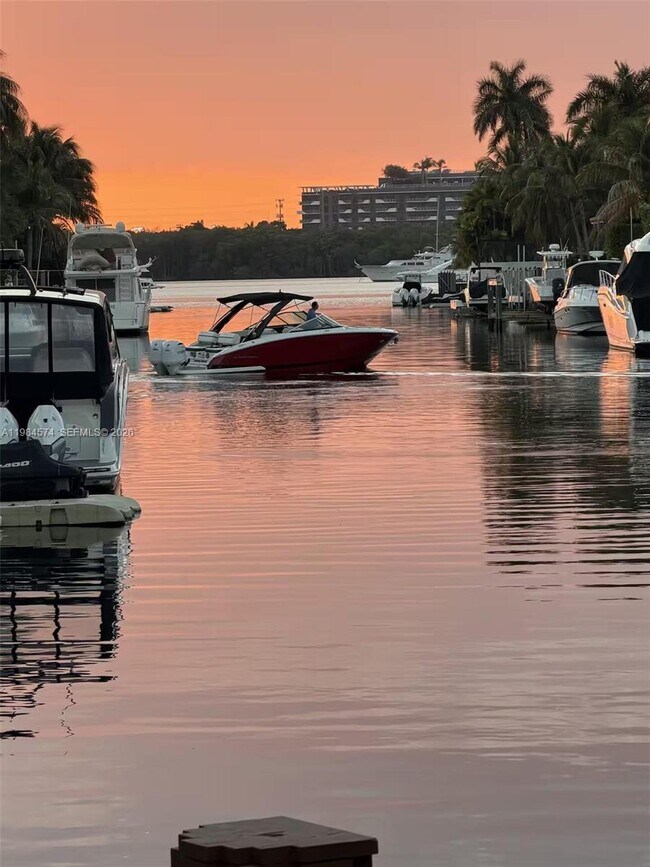 Building Photo - 3401 NE 165th St