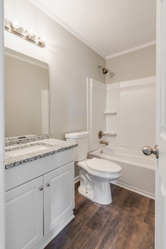 Building Photo - For Lease - 4 Bed, 1.5 Bath, 1584sqft Single Family Home, Lebanon