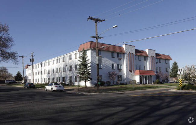Primary Photo - Abrigo Apartments