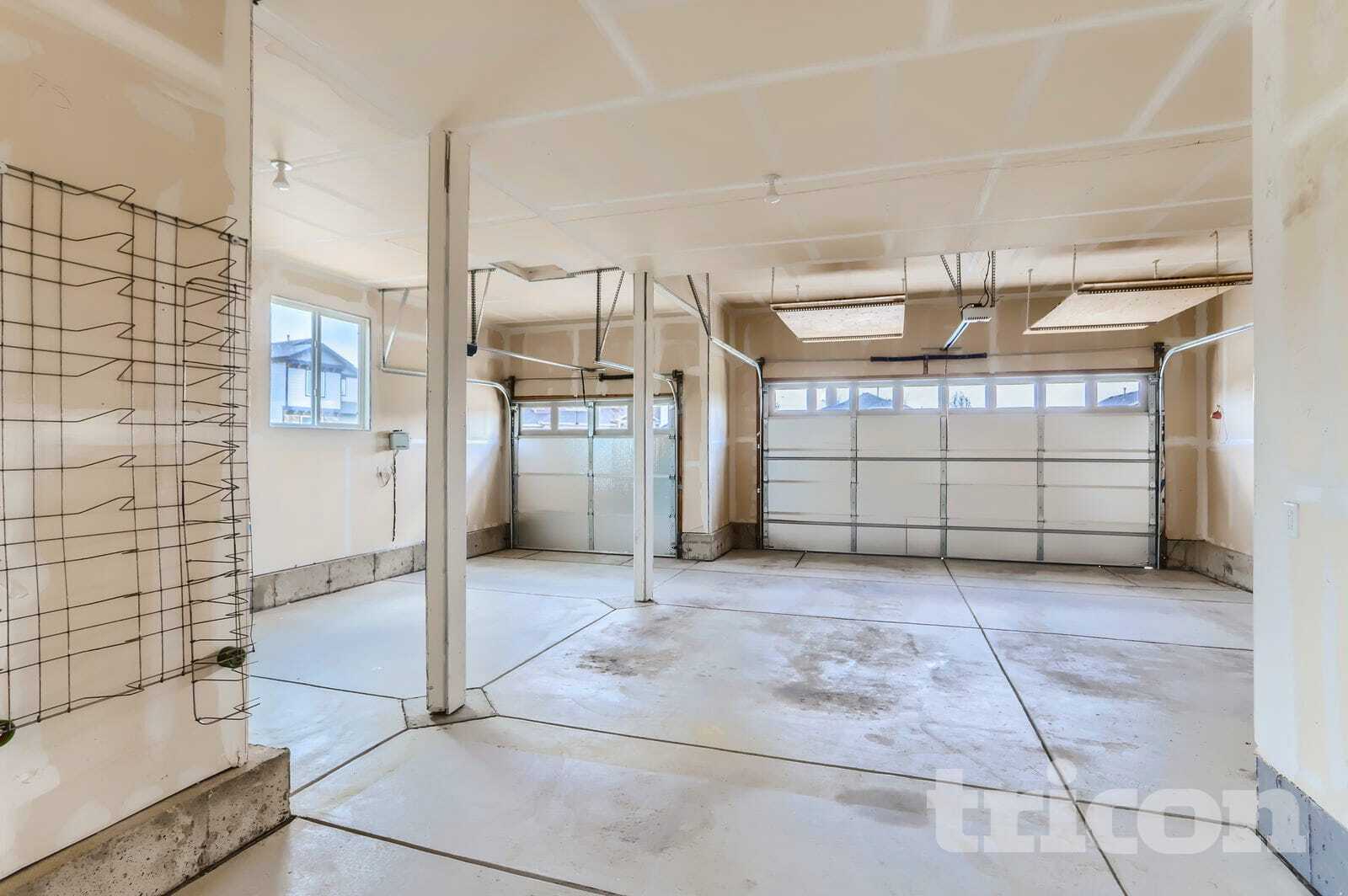 Building Photo - 688 Arches Ct