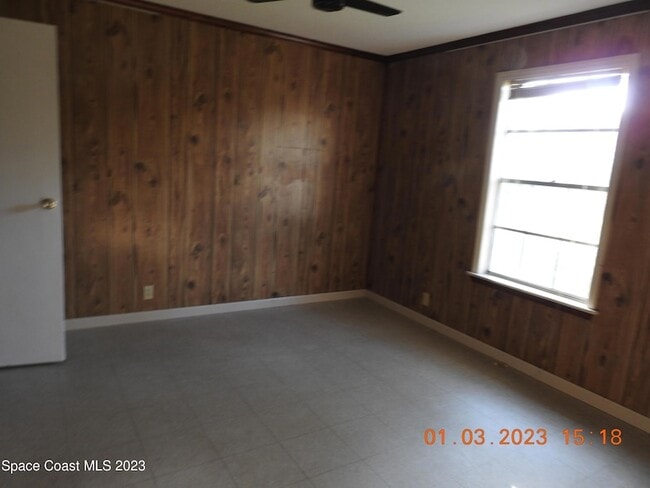 Building Photo - 484 Bridgeport Ave NW