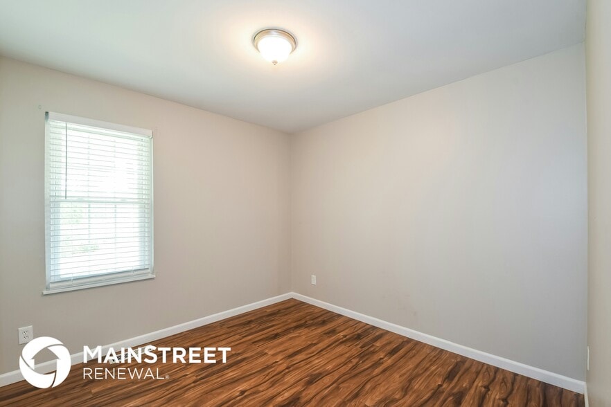 Building Photo - 2416 Angela Dr