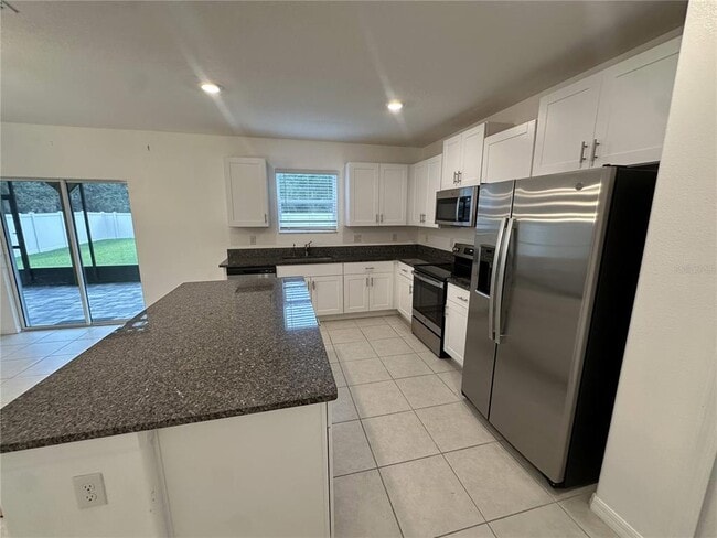 Building Photo - 1742 Red Loop