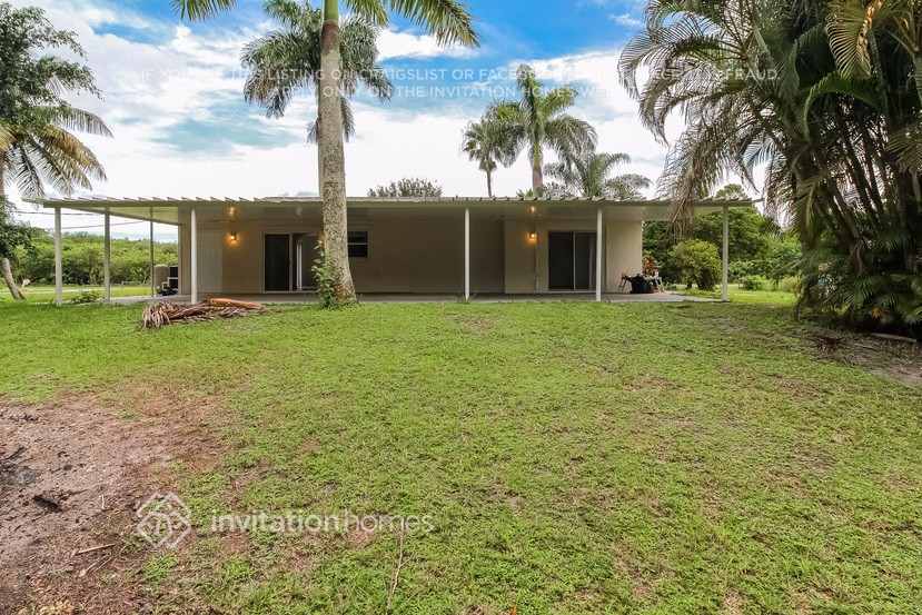 Building Photo - 17925 38th Rd N