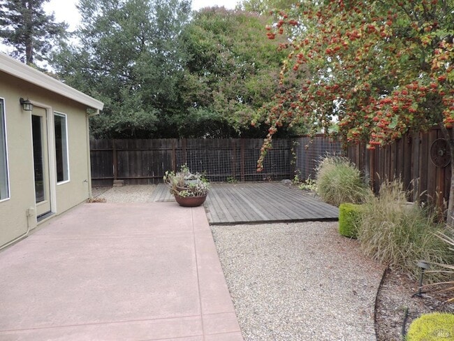 Building Photo - 4150 Manchester Dr