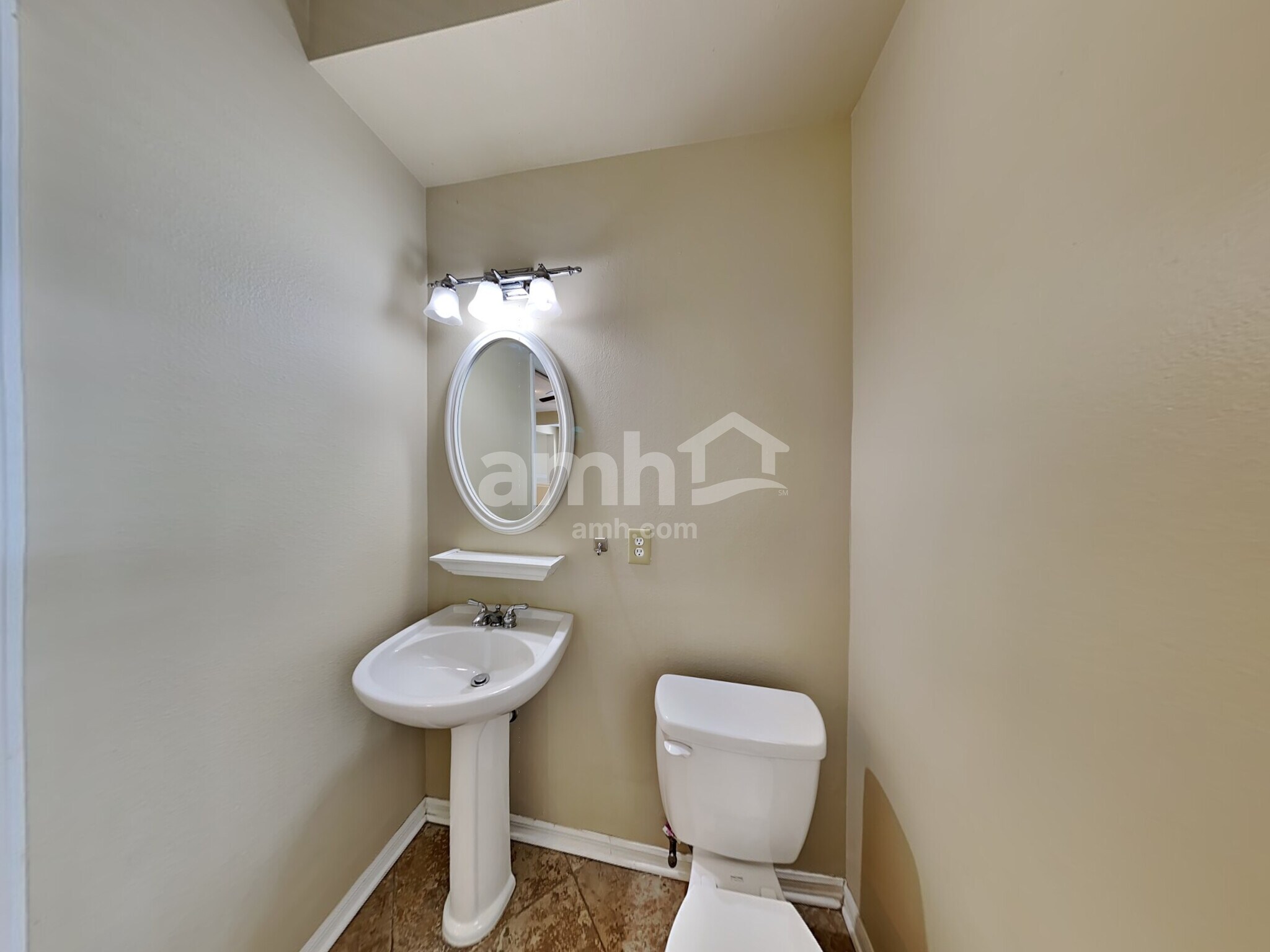 Building Photo - 1415 Loretto Cir