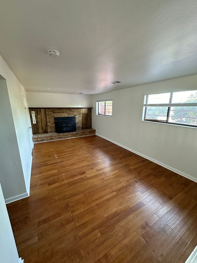 Building Photo - ---REMODEL---Single Family House in Arvada