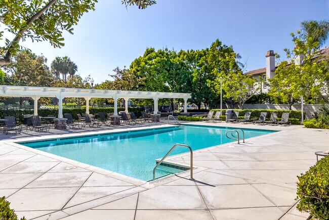 Staycation! Southern California Dream! - 18551 Amalia Ln