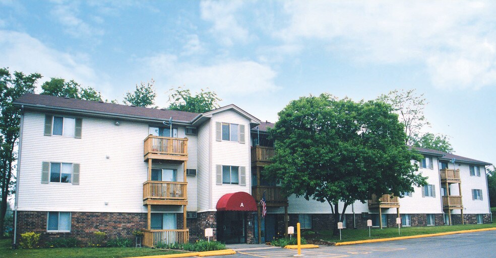 Park Ridge Apartments 3200 Indianola Ave Des Moines IA 50315