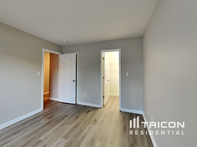 Building Photo - 4309 Grandover Dr