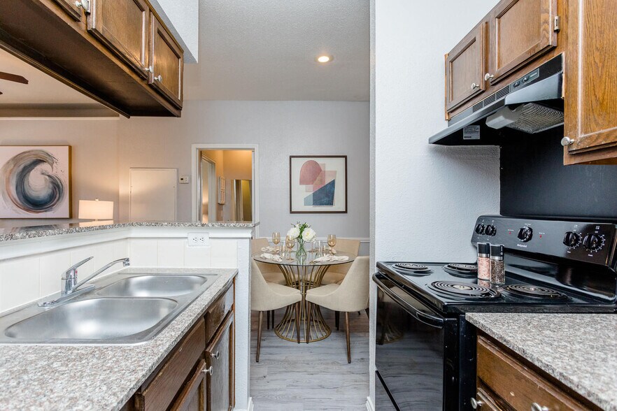 Green Tree Place 700 Dunson Glen Dr Houston TX 77090 Apartment Finder