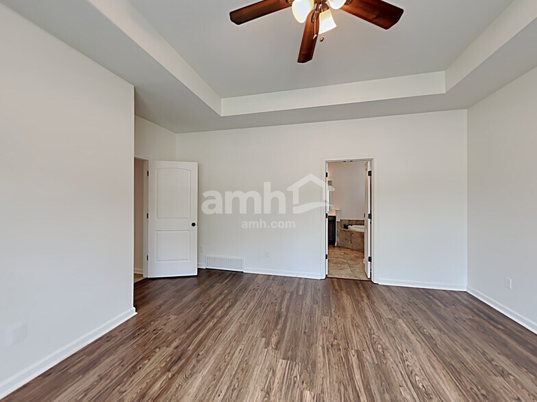 Building Photo - 6795 Jessie Hoyt Dr