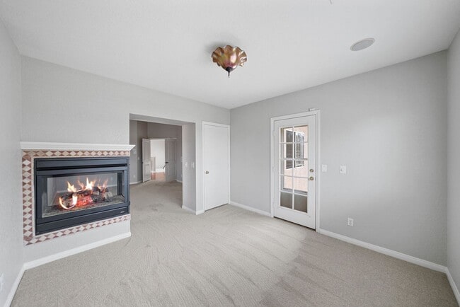 Building Photo - 40115 Starling St