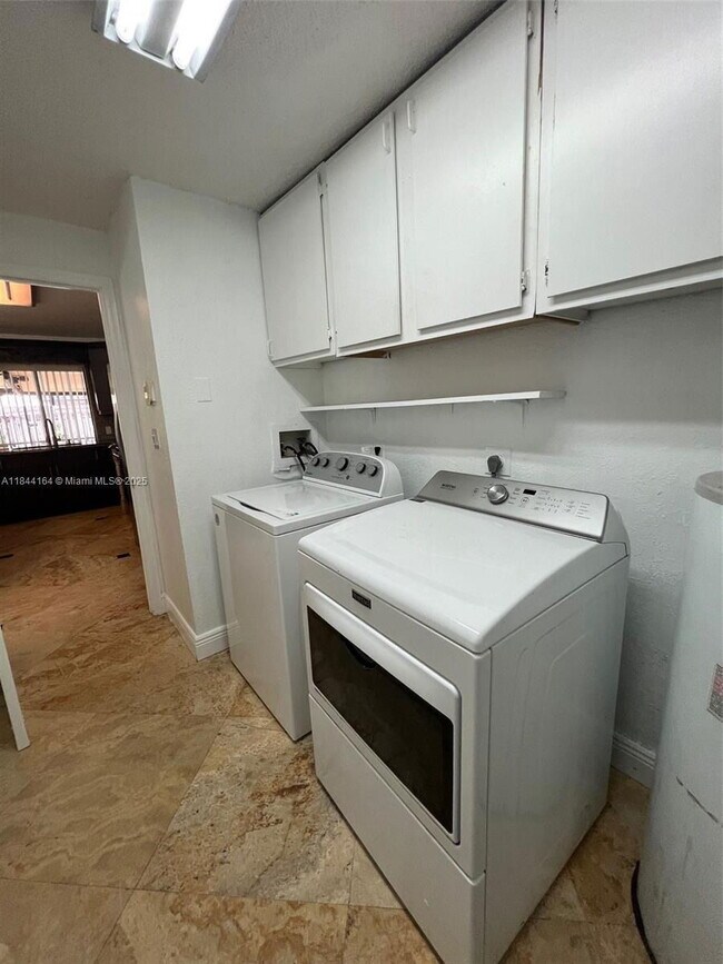 Primary Photo - 14605 SW 75th Ave