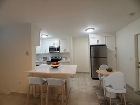 Building Photo - Signal View Apartments