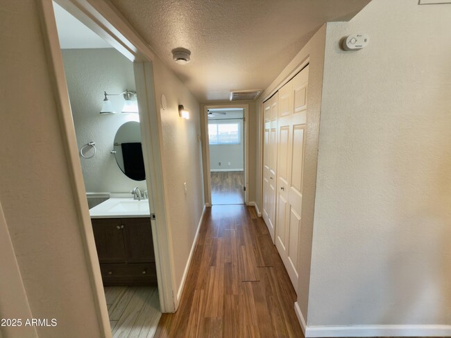 Building Photo - 4448 E Fremont St