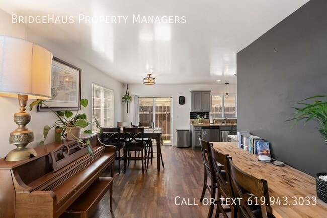 Building Photo - 832 Georgia St