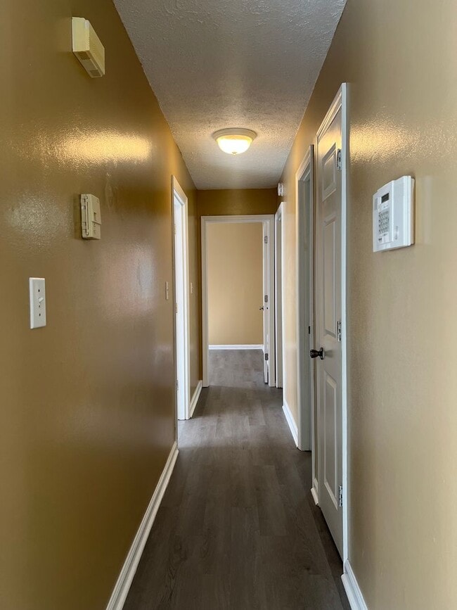 Building Photo - 848 Catalina Dr