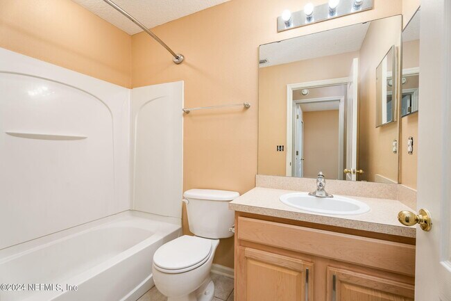 Building Photo - 1683 Biscayne Bay Cir