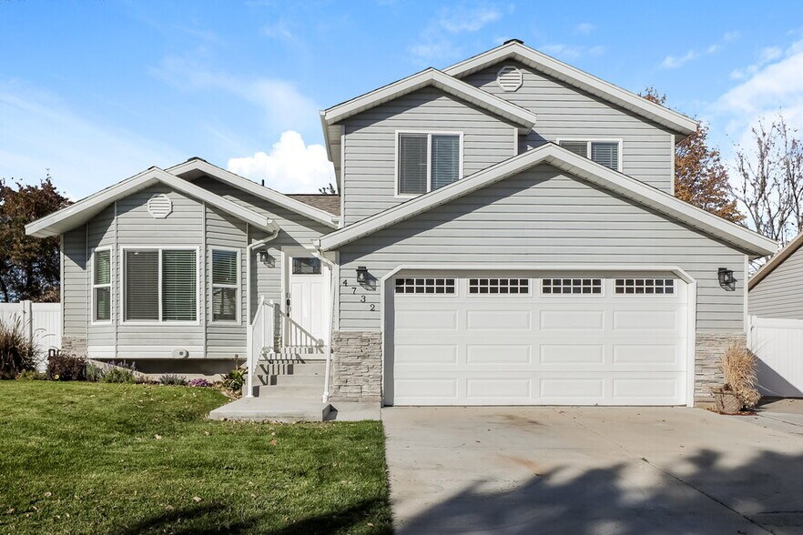 Primary Photo - 4732 Helenic Ln
