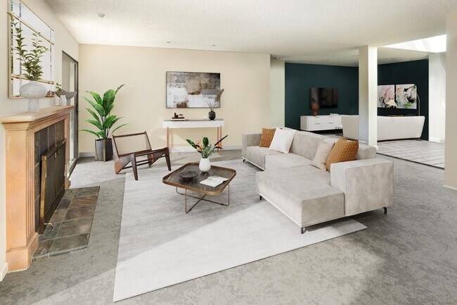 Building Photo - 2439 Sharon Oaks Dr