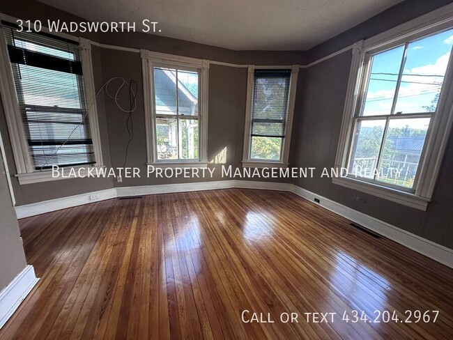 Building Photo - 310 Wadsworth St