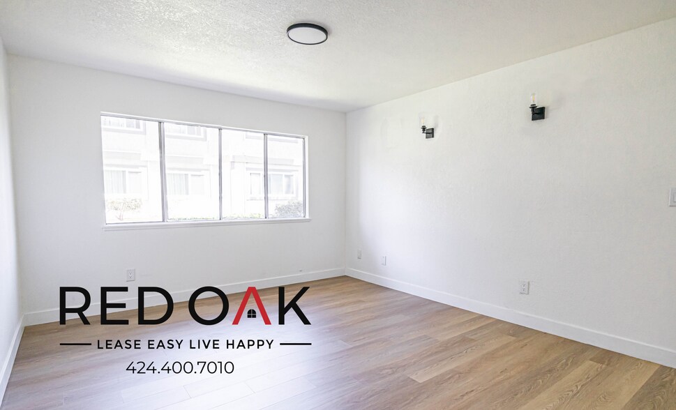 Building Photo - 16787 Miller Ave