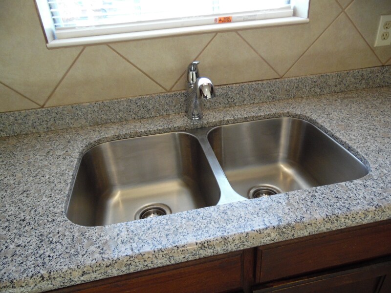 Building Photo - 1708 N Avenue R