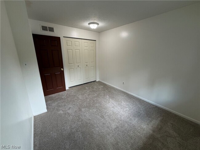 Building Photo - 660 Loomis Ave