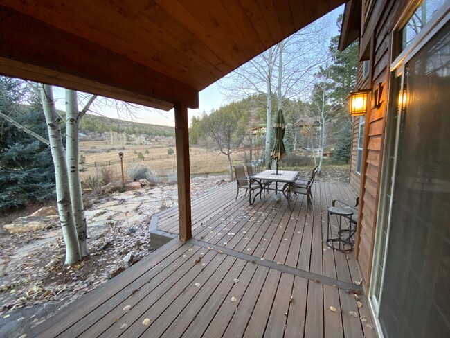 Building Photo - Spacious and Comfortable Colorado Mountain...