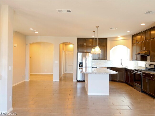 Building Photo - 6396 Tamber Bay Rd