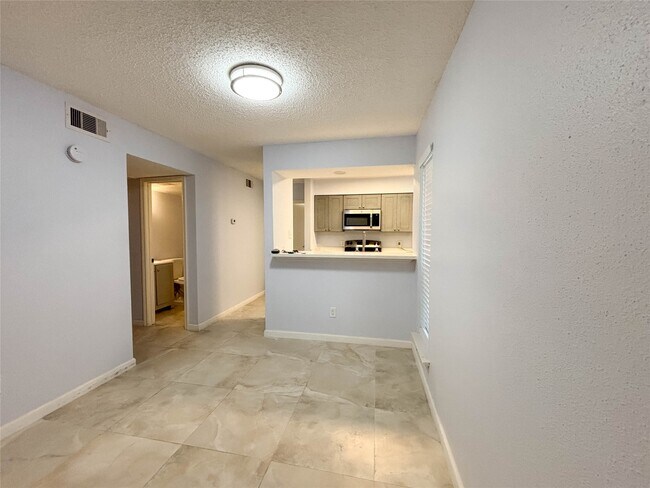 Building Photo - 6601 Sands Point Dr