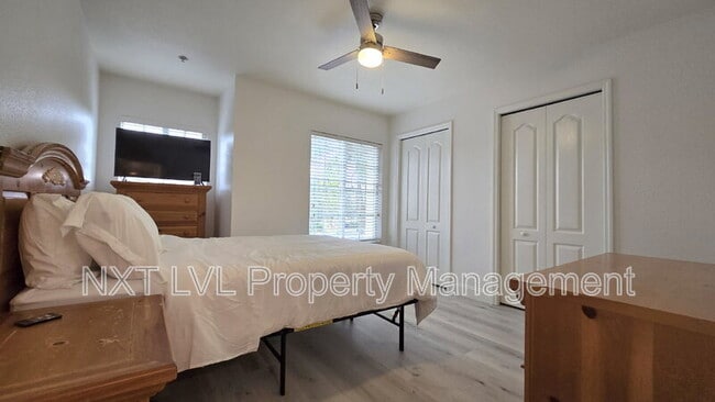 Building Photo - 9440 Ivy Brook Run