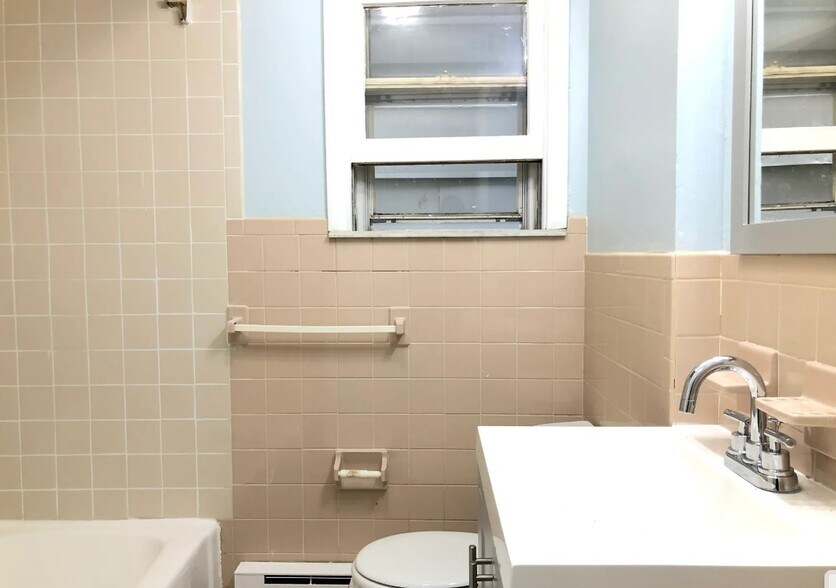 483 Ave A 1 - 485 Avenue A