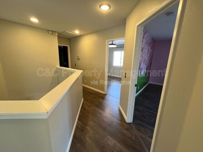 Building Photo - 23306 Daisy Dr