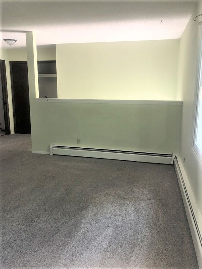Building Photo - 2700-2702 Scenic