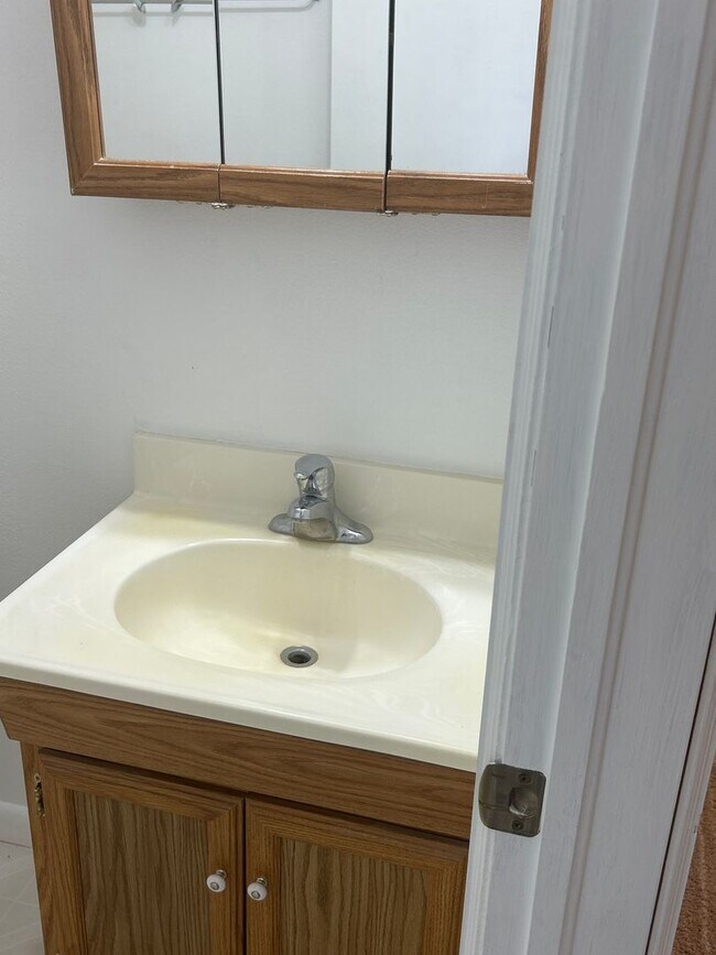 Building Photo - Calhan 3 bed, 2 bath house on 5.56 acres